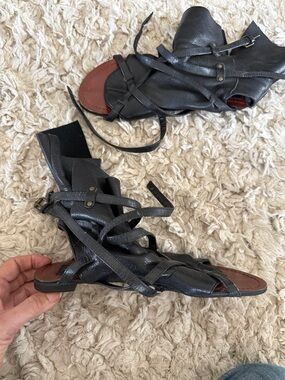 Dolce Vita DV Black Leather Suede Gladiator Sandals Lace Up Ankle Wrap Size 8.5